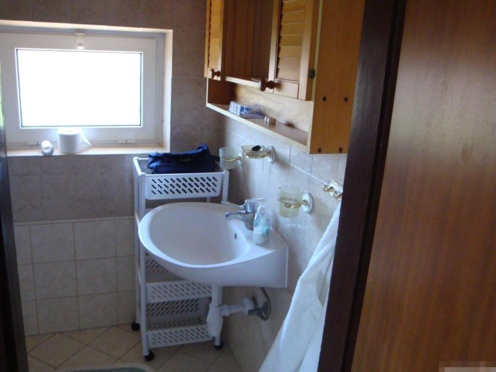 Apartment In Kukljica With Sea View, Terrace, Air Conditioning, Wi-Fi Dış mekan fotoğraf